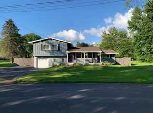 14 Elderberry Ln, Liverpool, NY 13090