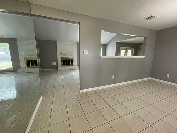 5th image of 702 Canyon Garden Dr