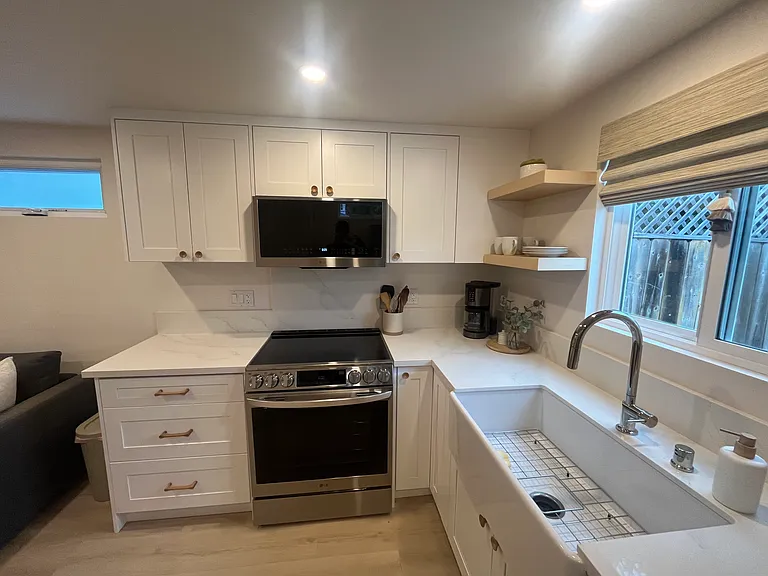 5528 Bellevue Ave — Photo 10