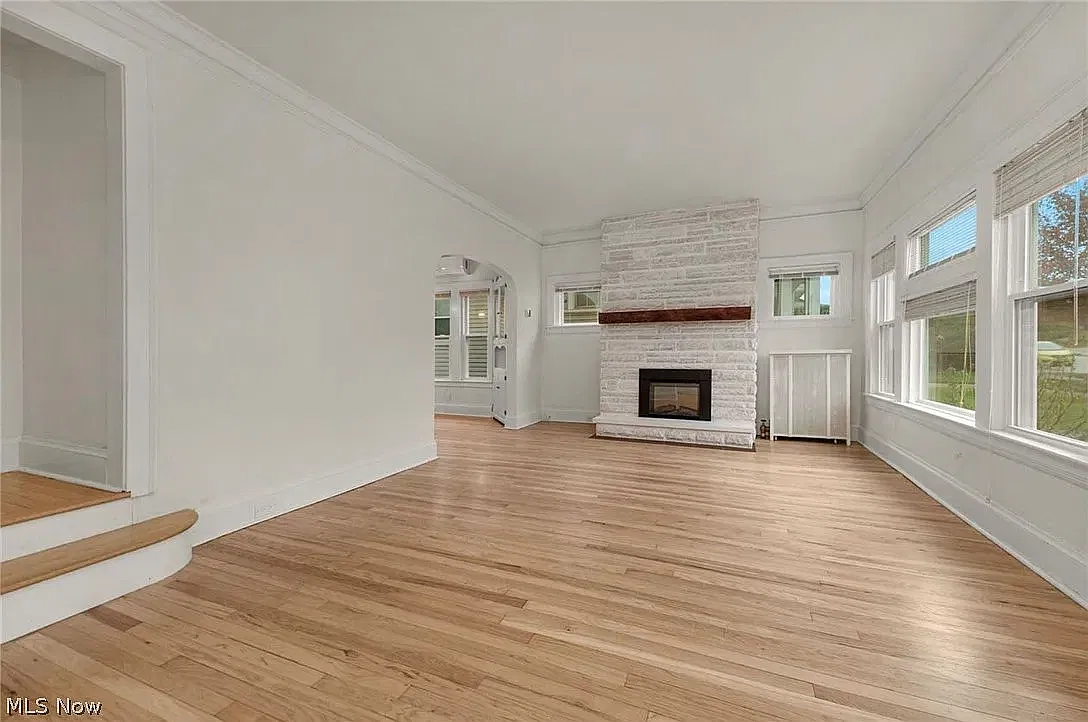 1659 Chesterland Ave — Photo 3