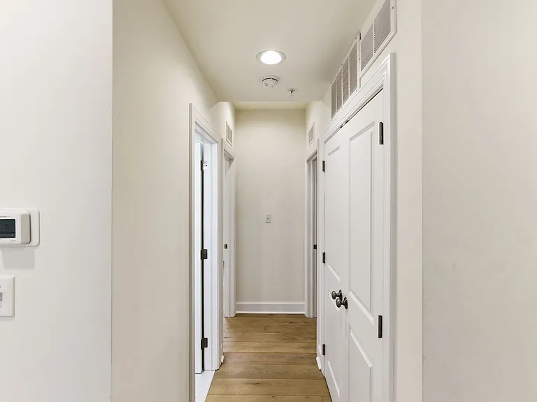 2011 N Reese St #7B — Photo 13