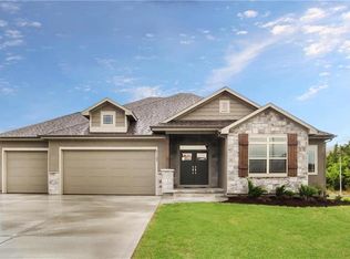 21102 W 190th Ter, Spring Hill, KS 66083