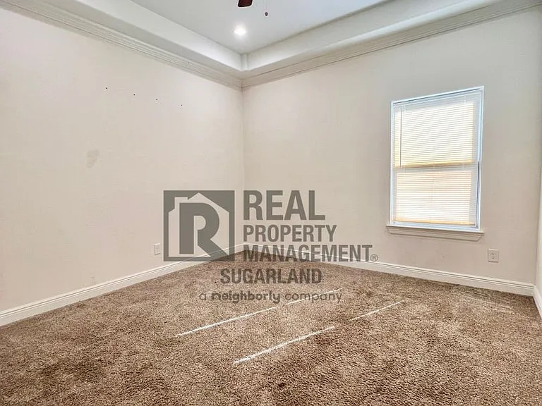 4810 Wilmington St — Photo 8