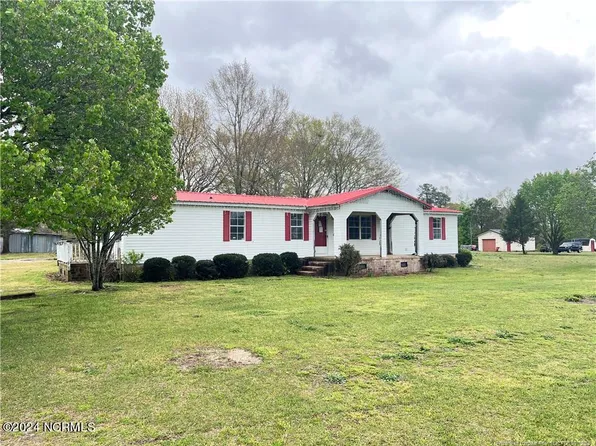 8773 Garland Highway, Clinton, NC 28328