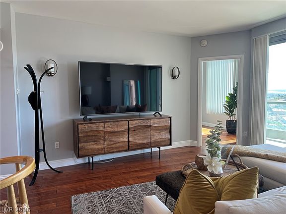 2nd image of 322 Karen Ave Unit 805