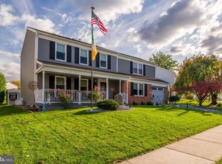 411 Danbury Dr, Lititz, PA 17543