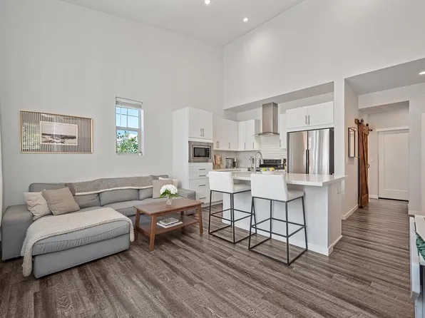450 Tailoff Ln, Sacramento, CA 95818