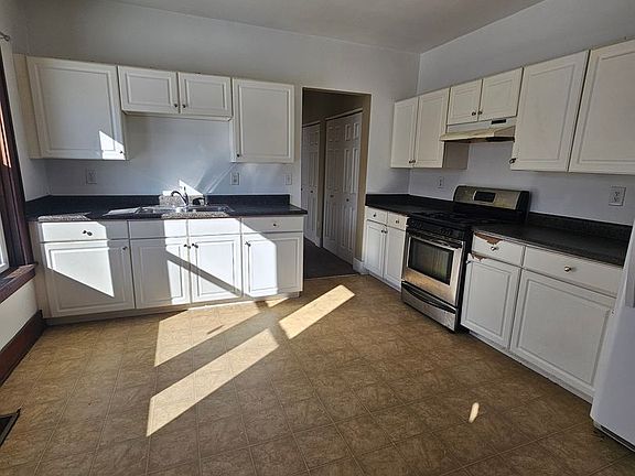 2nd image of 1818-1820 Esplanade Ave #1