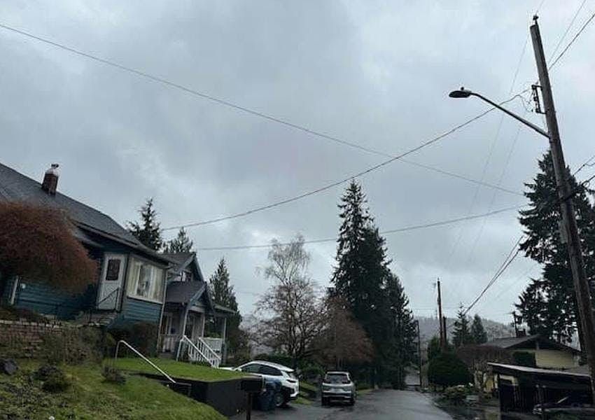 2nd image of 704 7th Ave