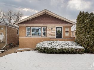 7744 Parkside Ave, Burbank, IL 60459