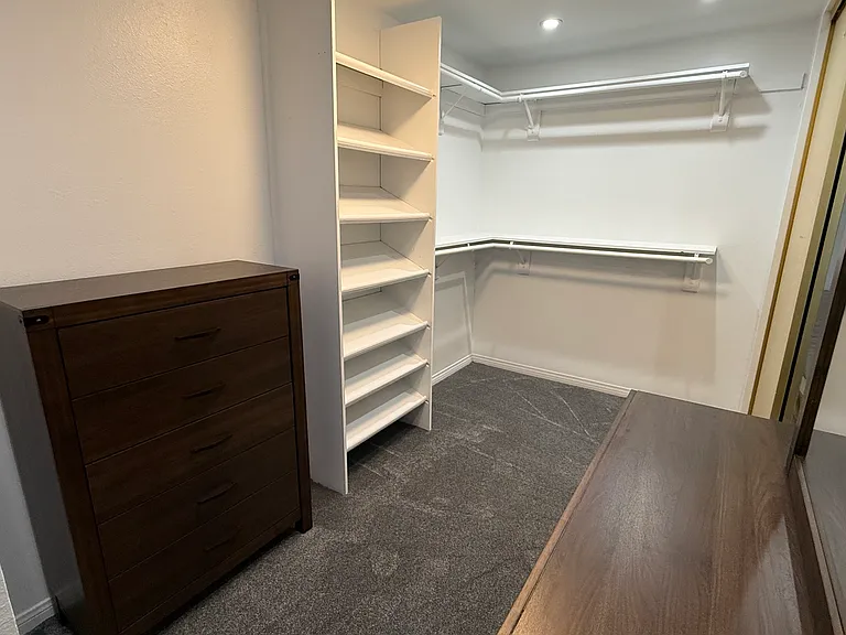 7820 Ventura Canyon Ave — Photo 19