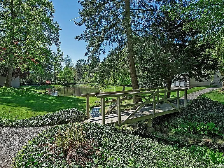 1106 Bellefield Park Ln — Photo 23