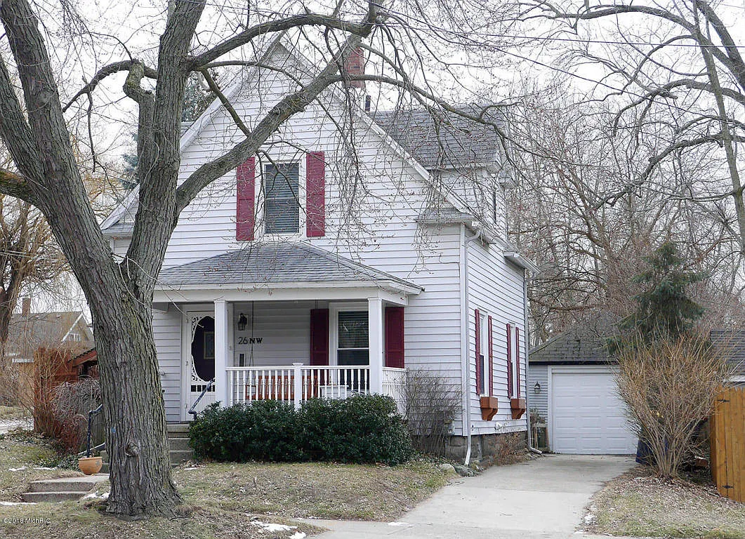 26 Knapp St NW photo 1