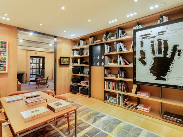 36 East 63rd Street image 6 of 38