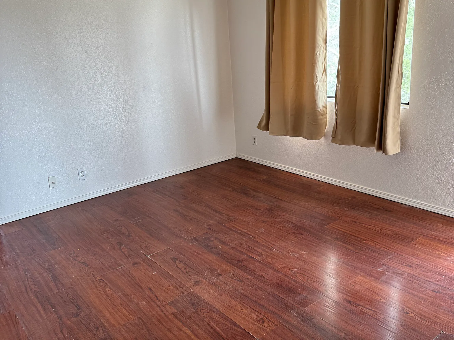 2 bed, $1,275 — Photo 2