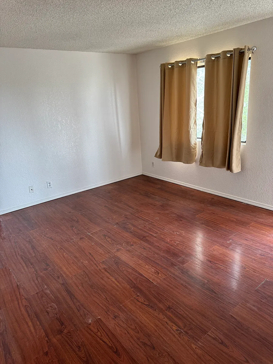 Building Photo - 3007 Pat Ave #4