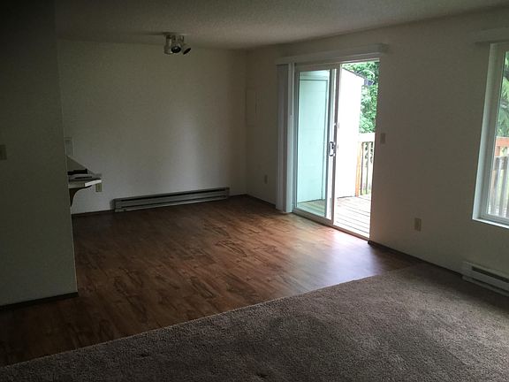 4th image of 3846 D Pl SE APT 4