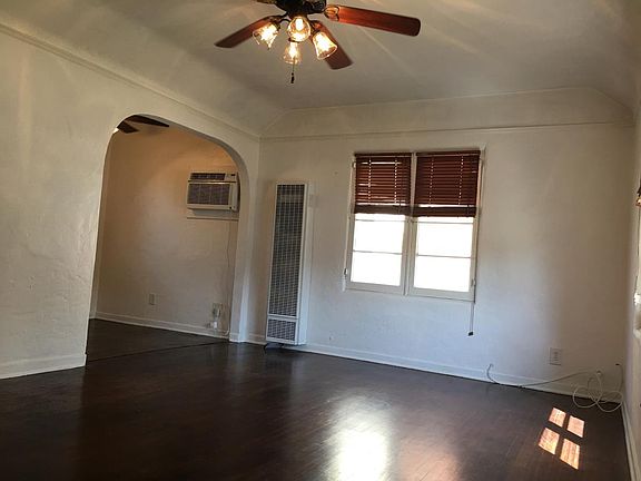 5th image of 305 N Valencia Pl