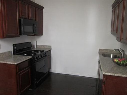 4th image of 2216 Governor Nicholls St