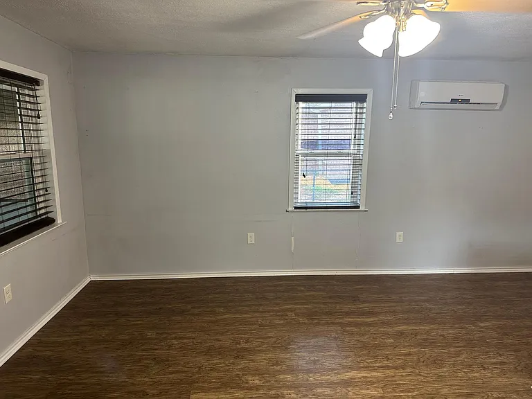 1408 W Mesquite St — Photo 16