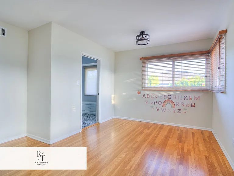 1112 Riedel Ave — Photo 13