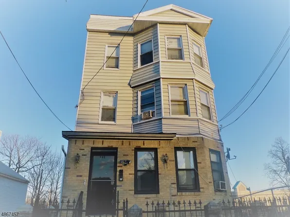 782 Bergen St, Newark, NJ 07108