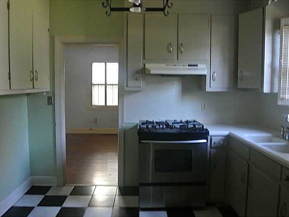 3rd image of 310 Ferguson Ave