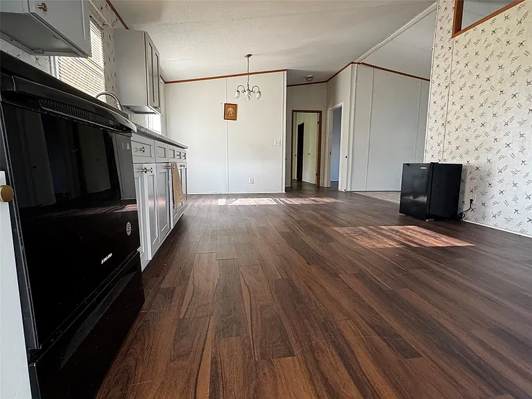 15930 Boss Gaston Rd — Photo 4