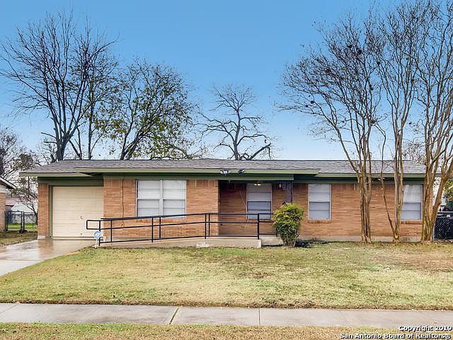 1st image of 4711 Creekmoor Dr