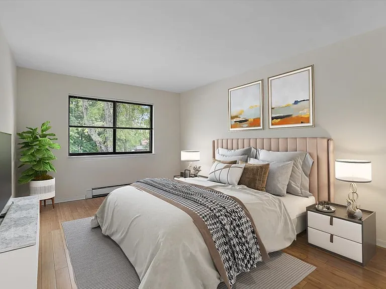 555 Central Park Ave #348 — Photo 11