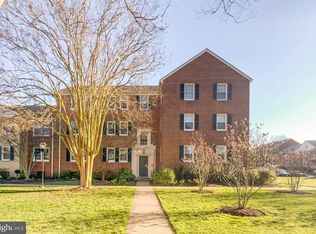 6616 E Wakefield Dr APT B1, Alexandria, VA 22307