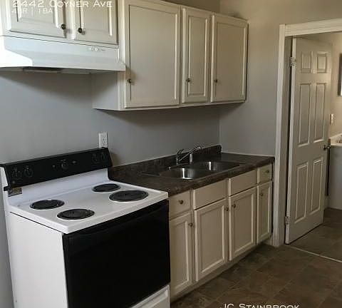 4th image of 2442 Coyner Ave