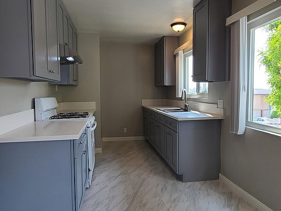 4th image of 1541 College View Dr APT 1