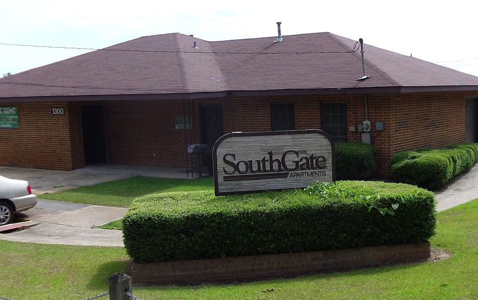 one, two, three, BR Apartments and four or 5 BR 2 Bath do