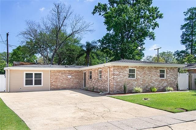 1st image of 613 Ashlawn Dr