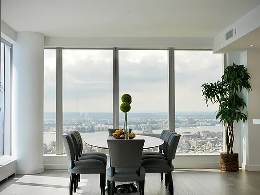 Rented by Extell Marketing Group LLC | media 33