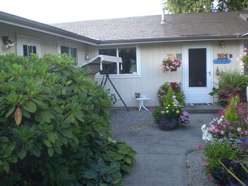 2nd image of 913 9th Ave NW #A