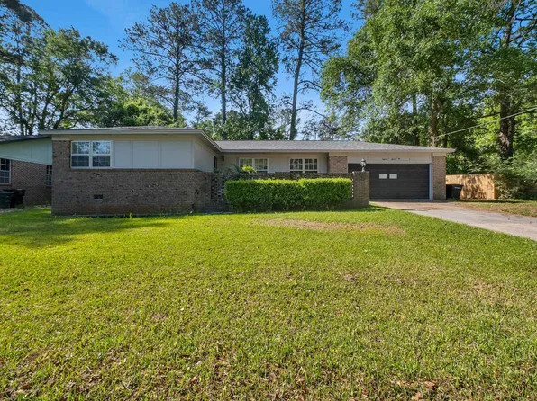 1815 Salmon Dr, Tallahassee, FL 32303