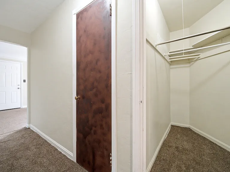 2715 Noble Rd #303 — Photo 10