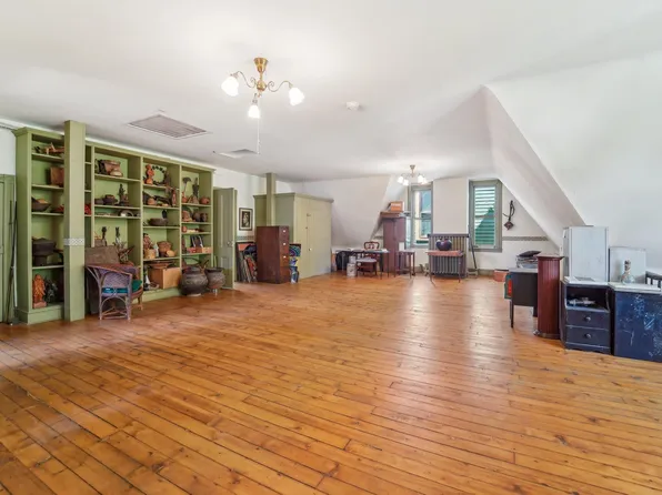 74 Sherman Place image 31 of 50