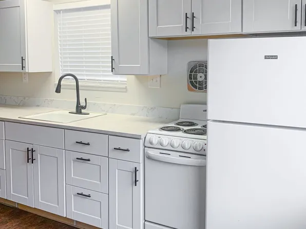 Boston Apartments, 100 E Boston St APT 12, Seattle, WA 98102
