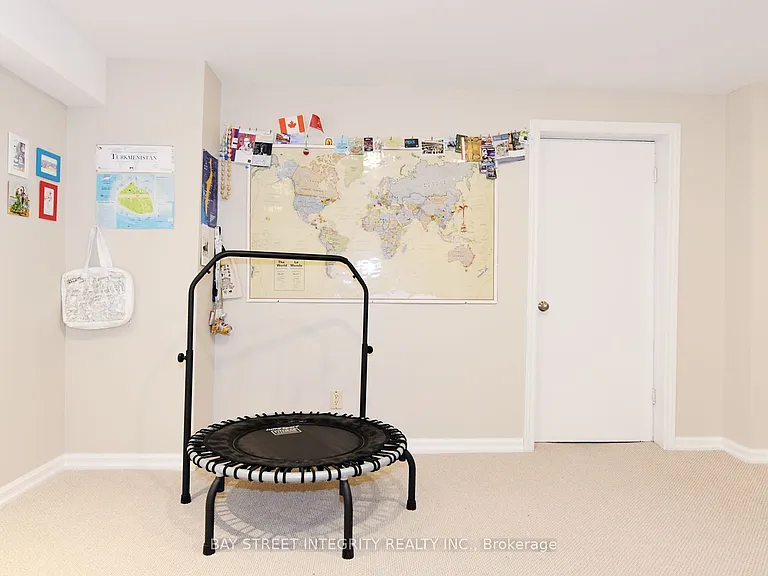 1213 Rosethorne Rd — Photo 30