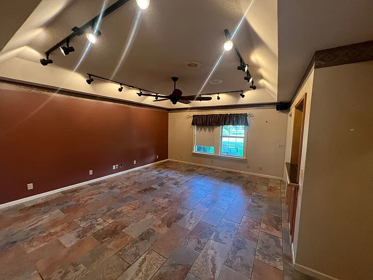 55 Salem Church Rd #FULL PROPERTY — Photo 10