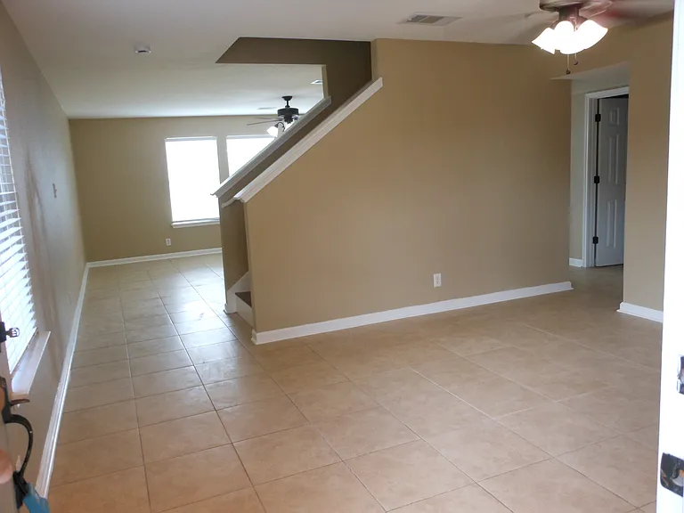 617 San Augustine Blvd — Photo 4