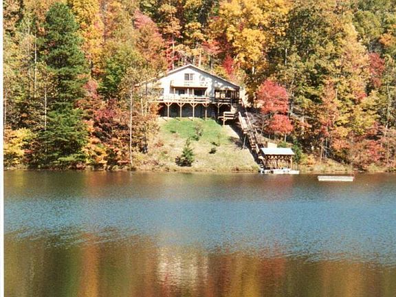 2nd image of 462 Lake View Dr