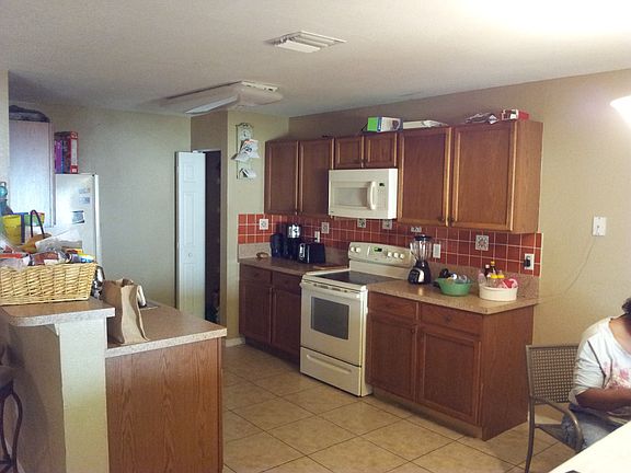 5th image of 12831 SW 45th Dr