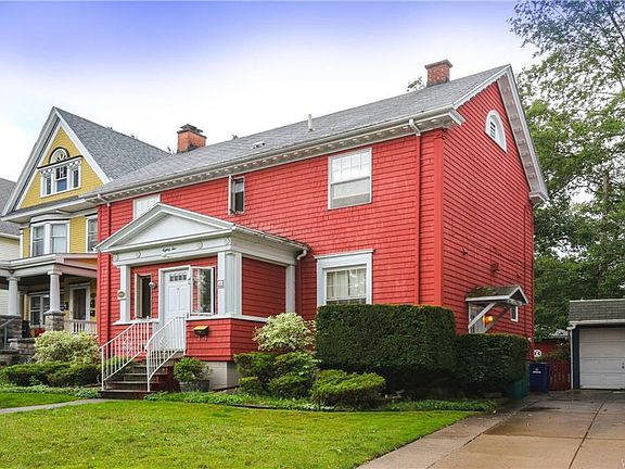 2nd image of 82 W Oakwood Pl