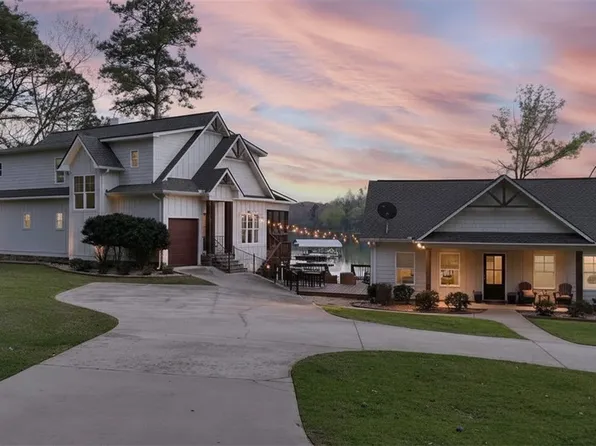 10943 Lawrenceville Rd, Northport, AL 35475