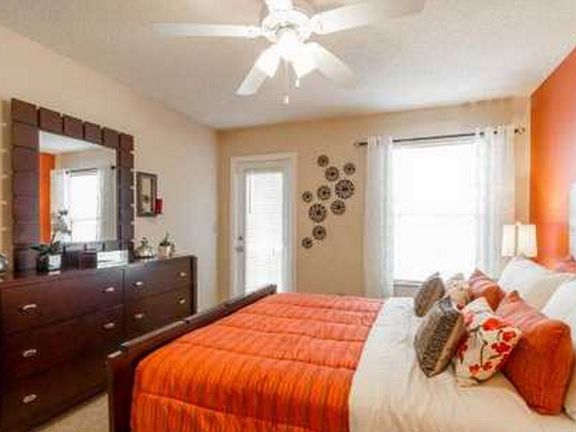 5th image of 351 Crossing Blvd APT 122