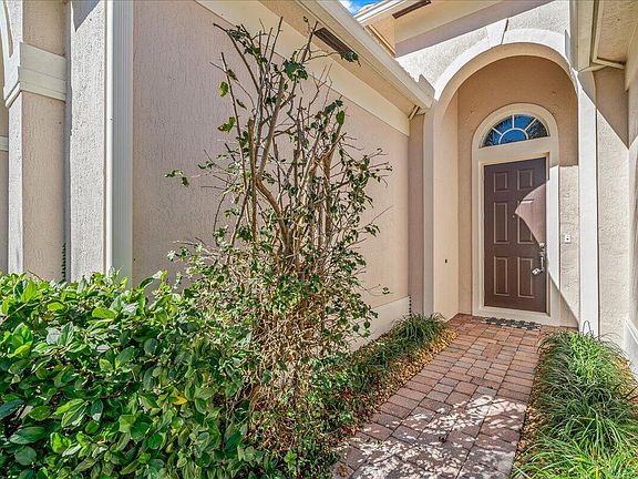 4th image of 5730 Sunberry Circle